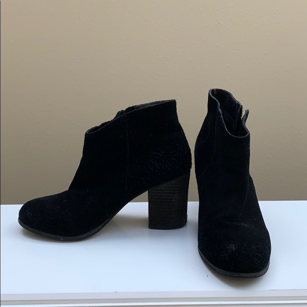 Black Urban Outfitters Booties